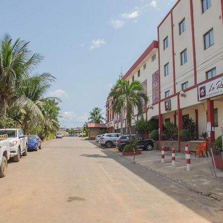 Hotel La Rose Blanche Abidjan Bagian luar foto